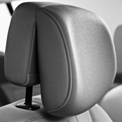 ANTI-WHIPLASH FRONT HEADRESTS
They allow for height and incline adjustments to prevent the risk of whiplash injury to the neck.