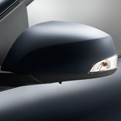 EXTERNAL REAR VIEW MIRRORS
Electric control, defrost and automatic fold-in.